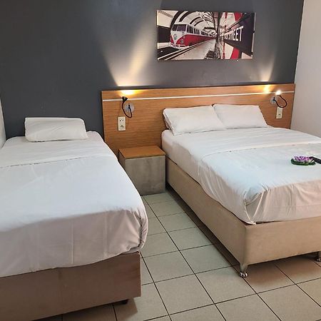 Hotel Victoire, Poitiers Gare Ngoại thất bức ảnh